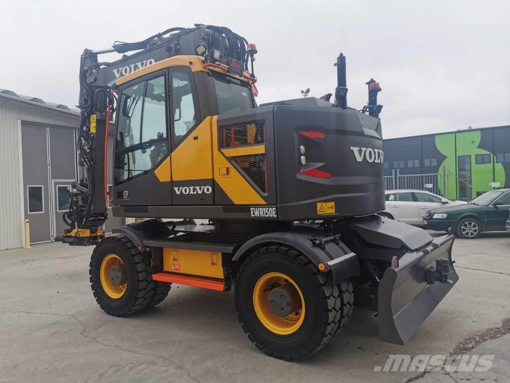 Volvo EWR150E Колёсные экскаваторы