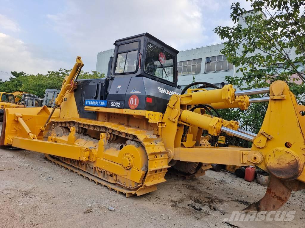 Shantui SD 32 Гусеничные бульдозеры