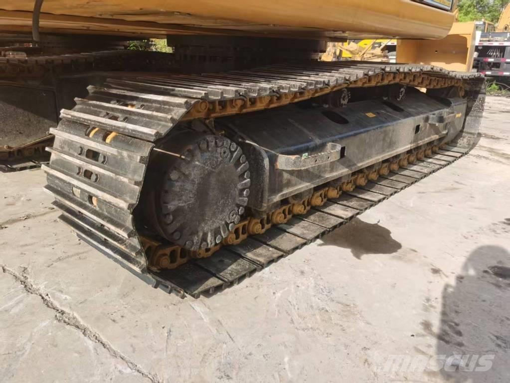 CAT 320d2 Гусеничные экскаваторы