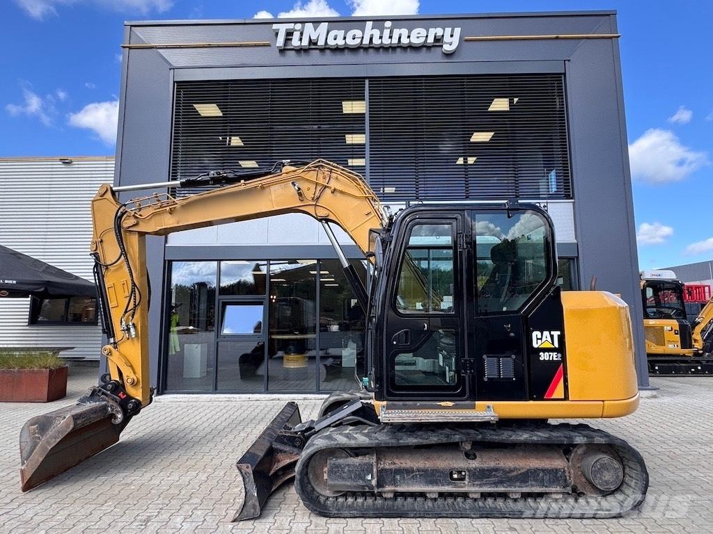 CAT 307E2 Малые экскаваторы 7т-12т