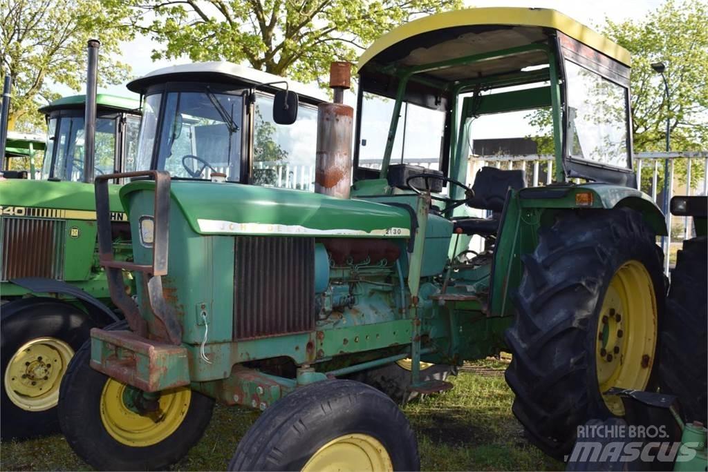 John Deere 2130 Трактора