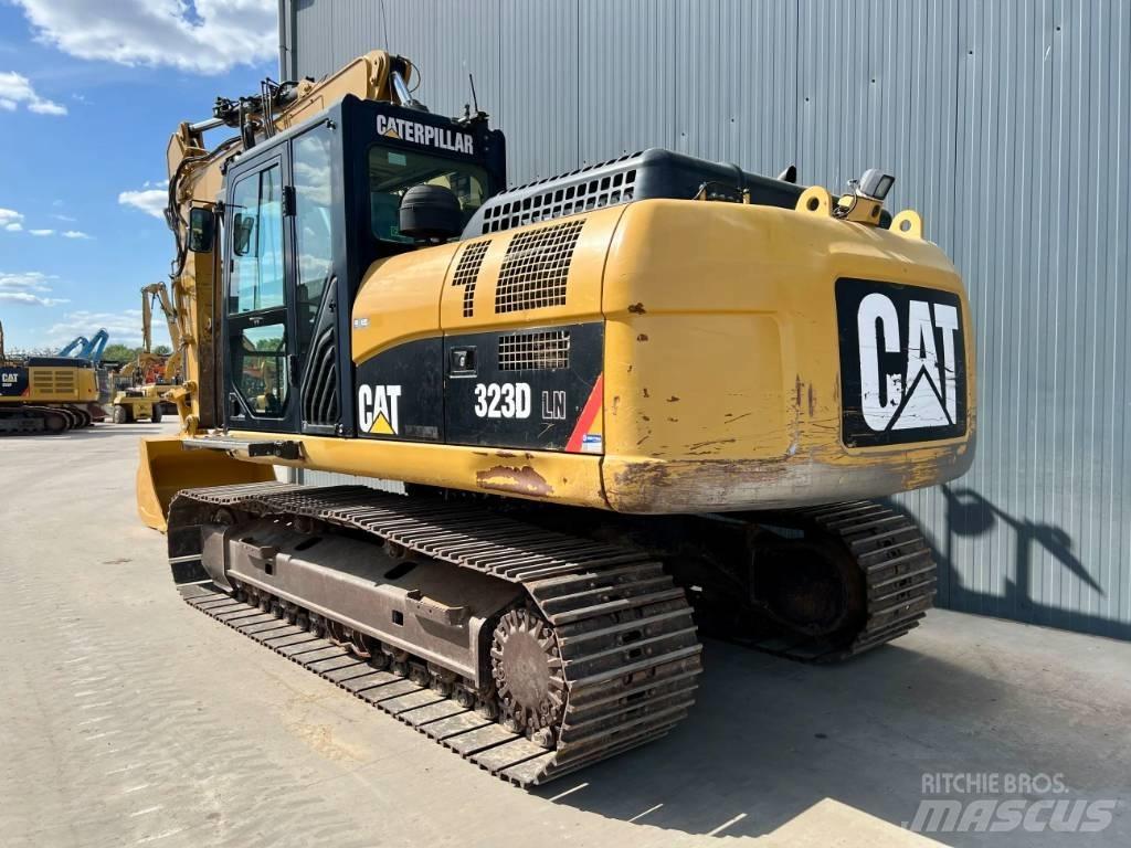 CAT 323D LN VA Гусеничные экскаваторы