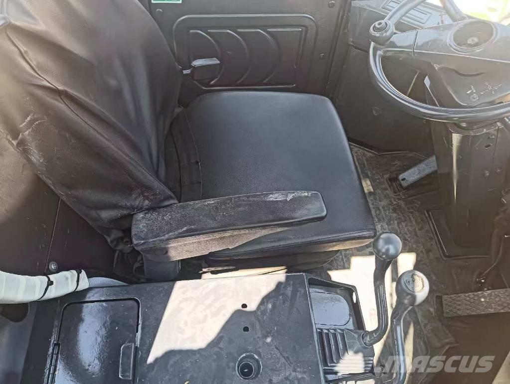 Komatsu WA 470-3 Фронтальные погрузчики