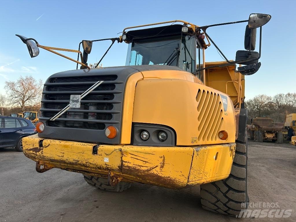 Volvo A40D Шарнирно-сочленённые самосвалы