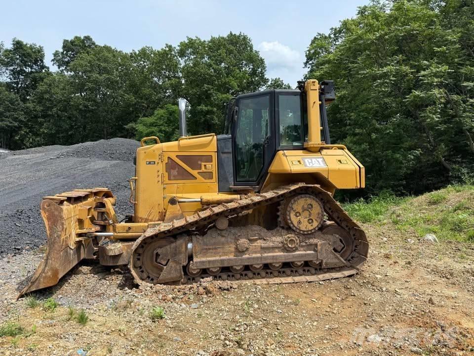 CAT D 6 N XL Гусеничные бульдозеры