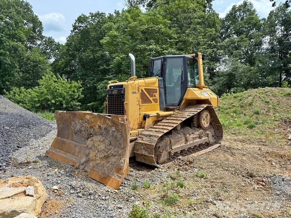 CAT D 6 N XL Гусеничные бульдозеры