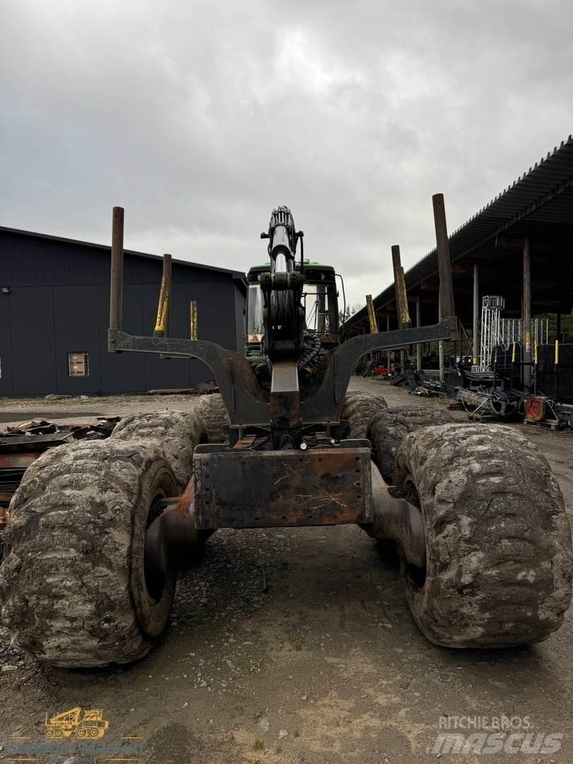 John Deere 1510E Форвардеры