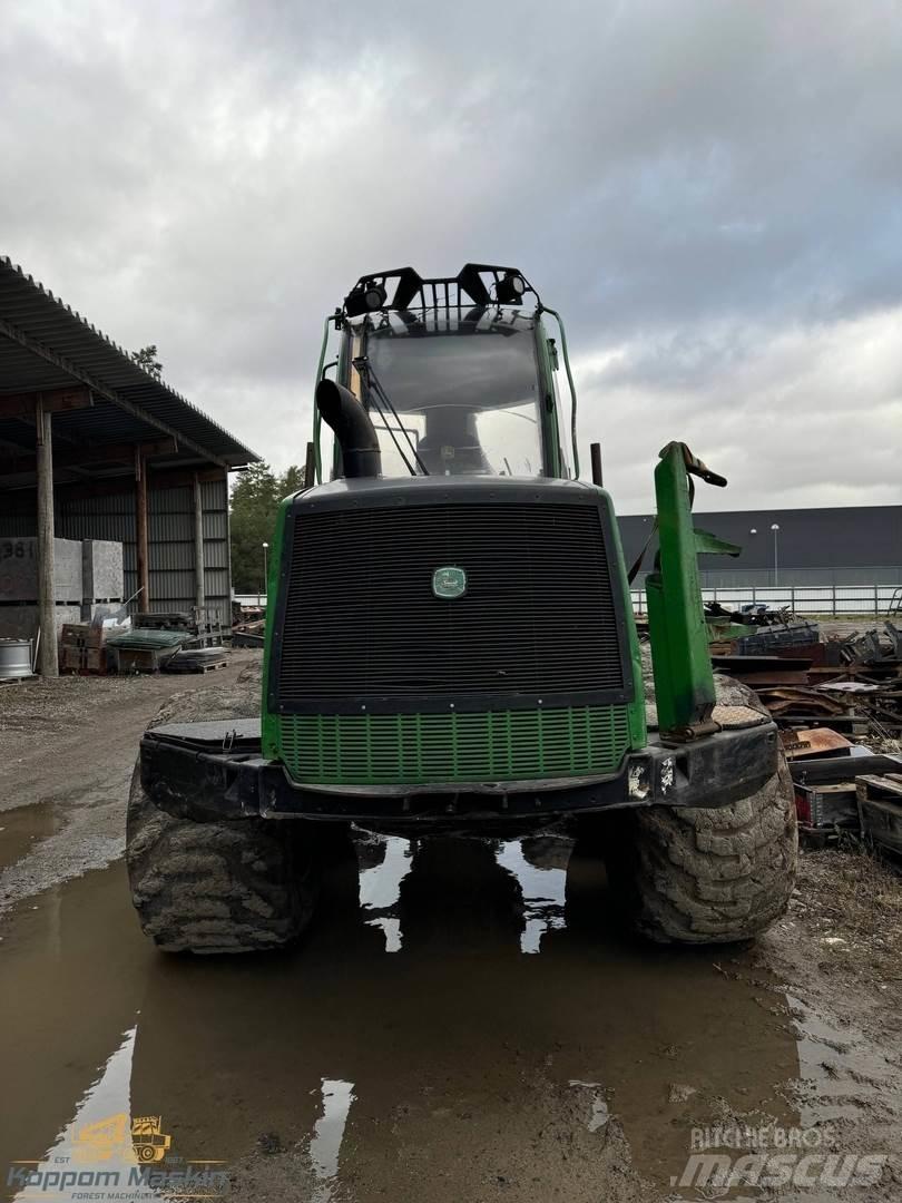 John Deere 1510E Форвардеры