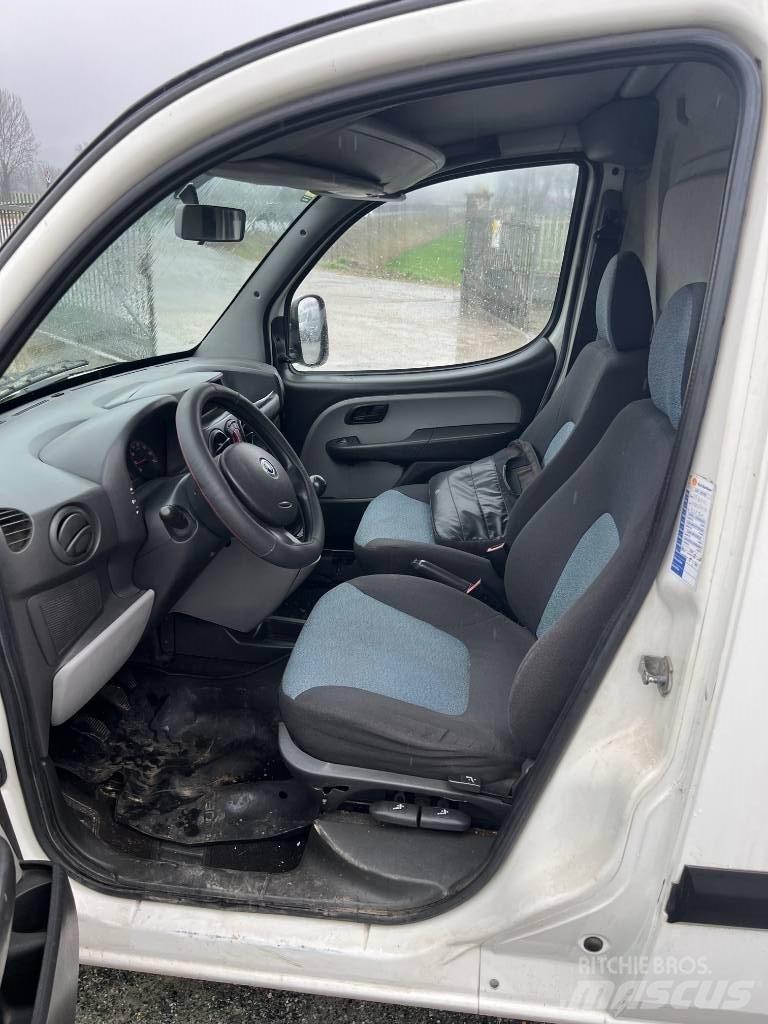 Fiat Doblo Cargo Изотермический фургон
