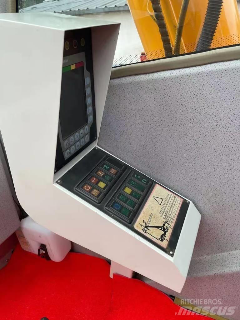 XCMG QY70K-11 Автокраны