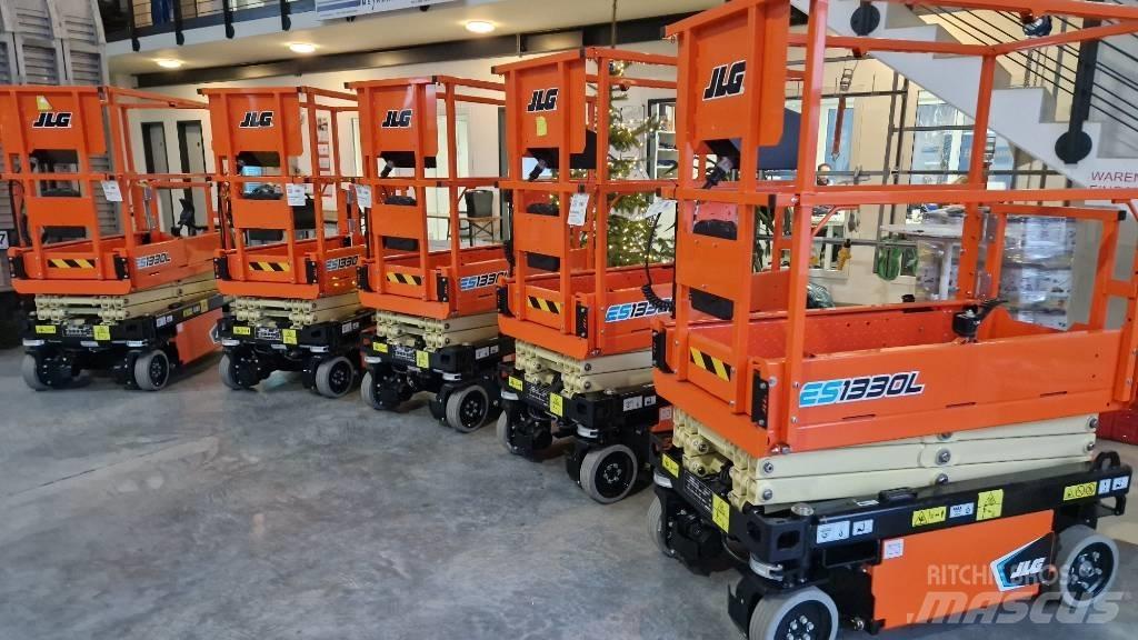 JLG ES 1330 L Ножничные подъемники