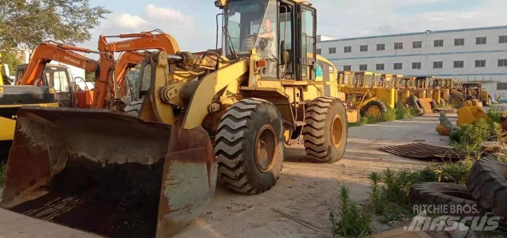 CAT 938 G Фронтальные погрузчики