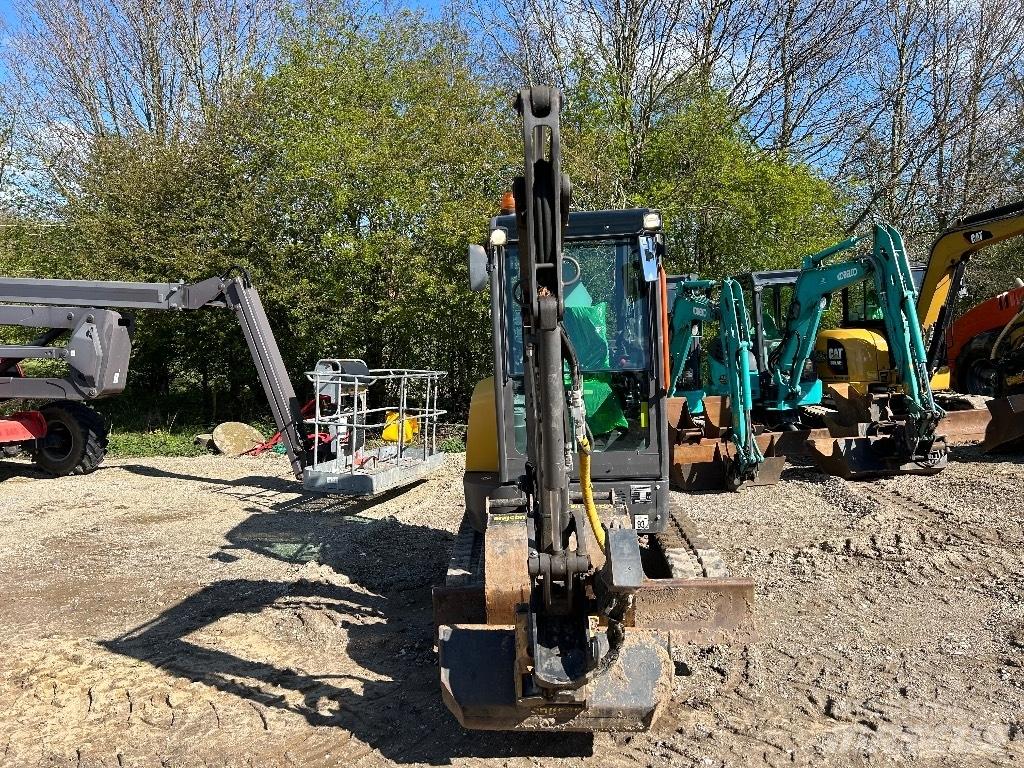 Volvo ECR 25 D Мини-экскаваторы