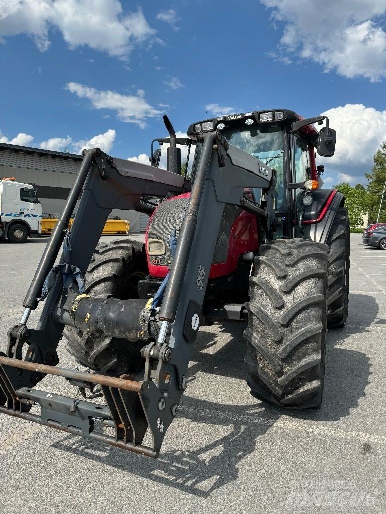 Valtra N141 Advance Трактора