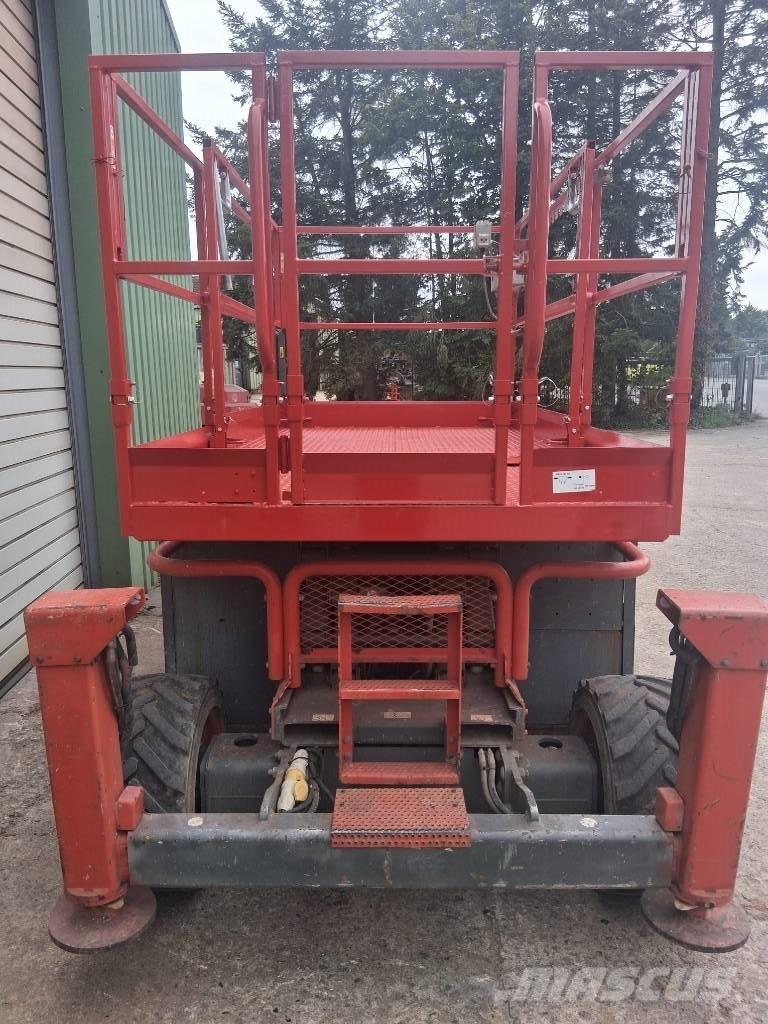 SkyJack SJ 6826 RT Ножничные подъемники