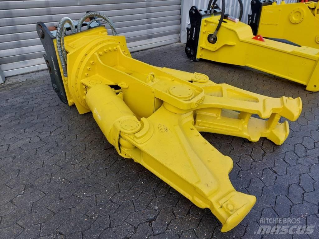 Atlas Copco CC2500 Навесные резаки асфальта