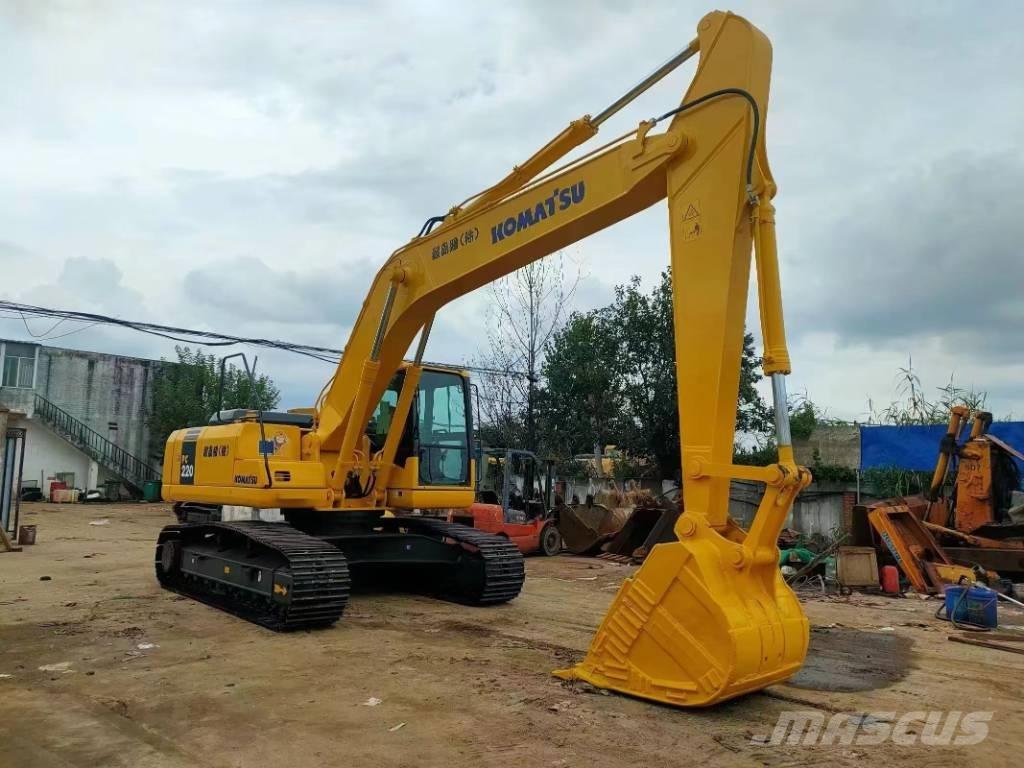 Komatsu PC 220 Гусеничные экскаваторы