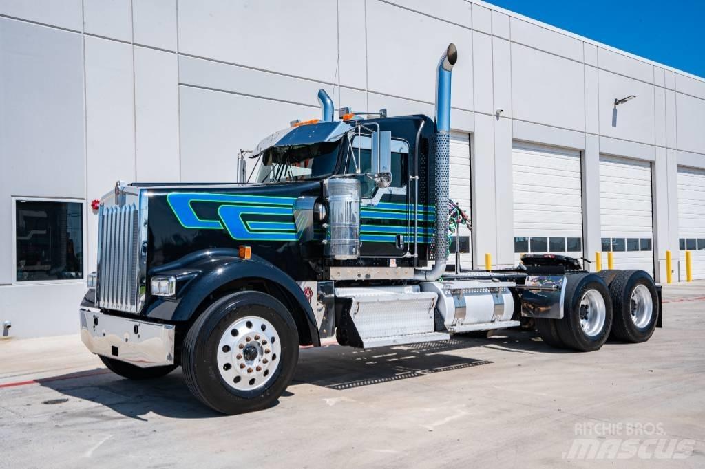 Kenworth W 900 Седельные тягачи