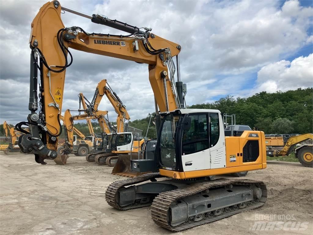 Liebherr R924 Гусеничные экскаваторы