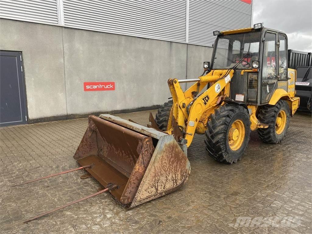 JCB 407 Многофункциональные сельскохозяйственные погрузчики
