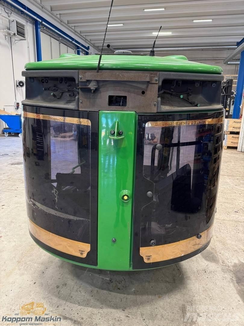 John Deere 1270E Кабины и интерьер