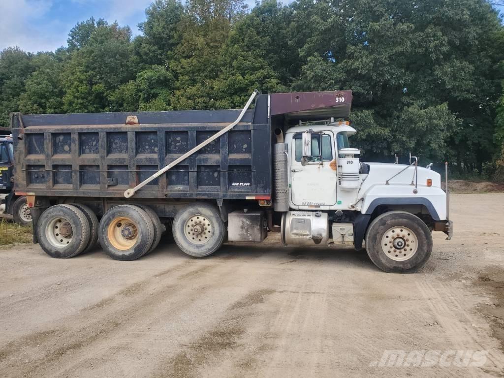 Mack RD 688 S Грузовики-Самосвалы
