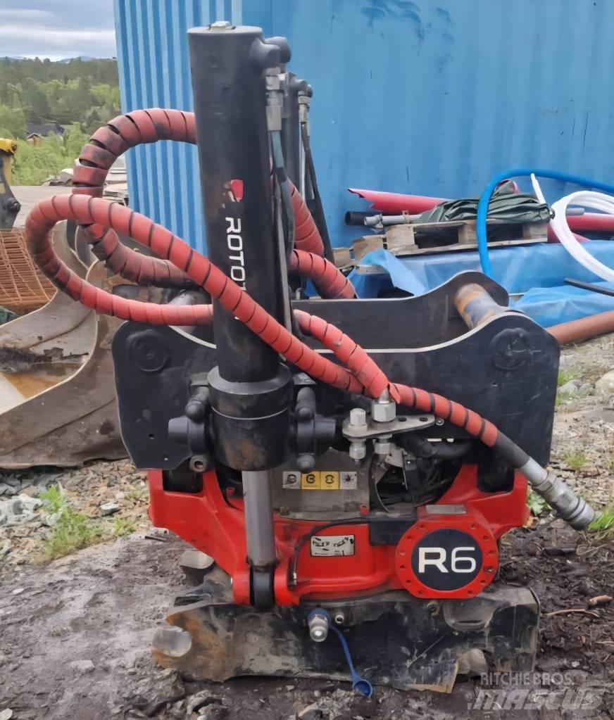 Komatsu PC 210 LC Гусеничные экскаваторы