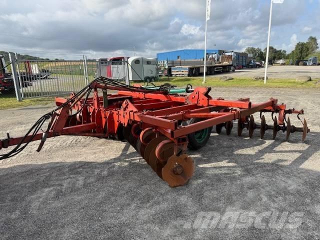 Kverneland 5 M Дисковые бороны