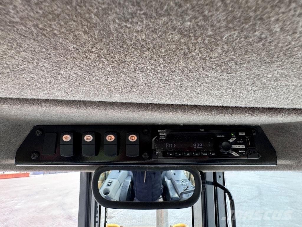 CAT D6N XL Гусеничные бульдозеры