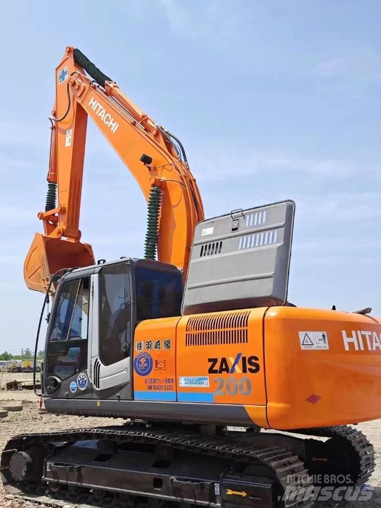 Hitachi ZX200 Гусеничные экскаваторы