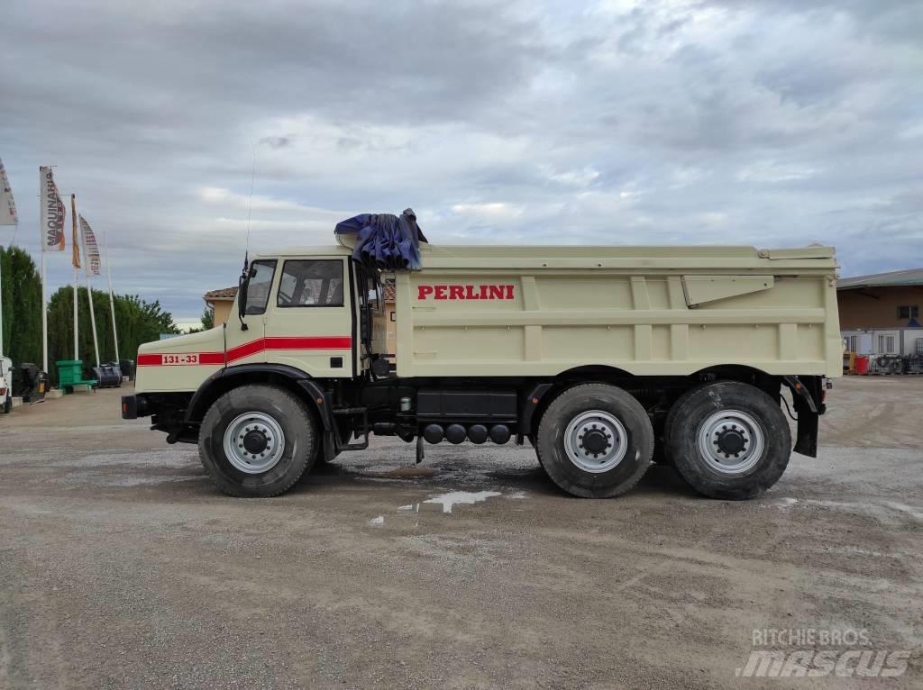 Perlini 131.33D2/C2 Специальные грузовики