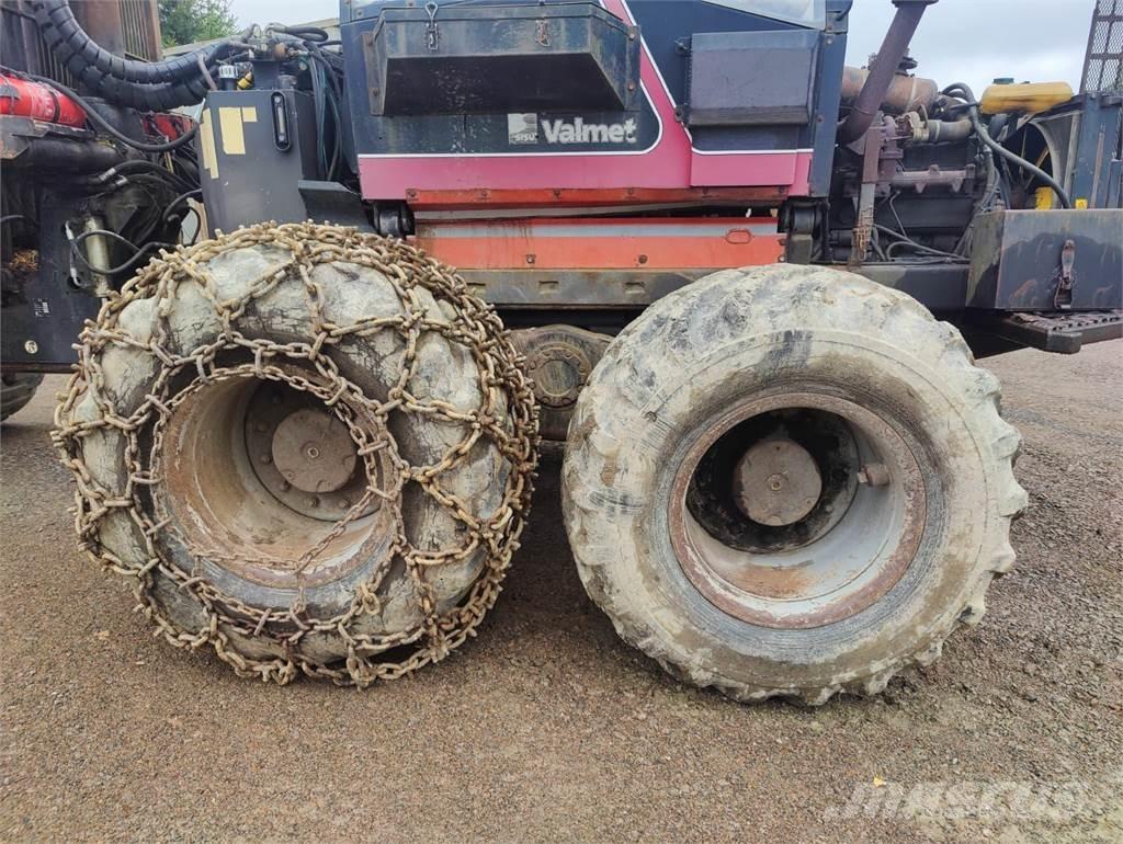 Valmet 840 Форвардеры