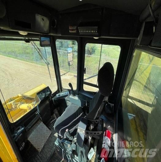 Bomag BC772EB-2 Грунтовые катки