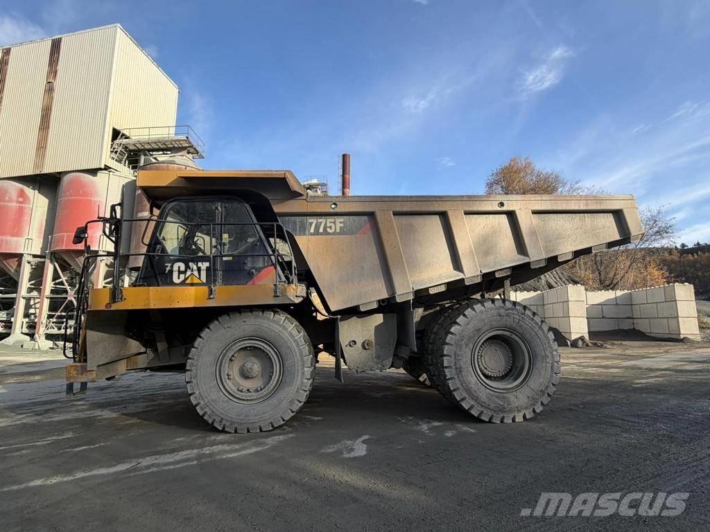 CAT 775 F Карьерные самосвалы
