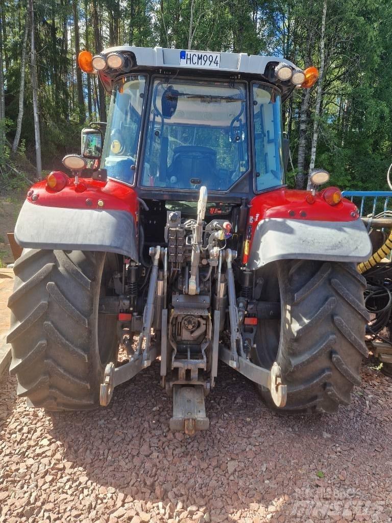 Massey Ferguson 5713 Трактора