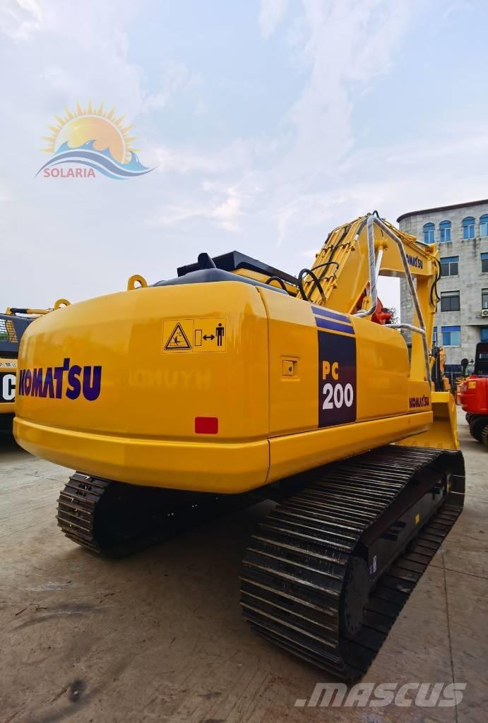 Komatsu PC 200-7 Гусеничные экскаваторы