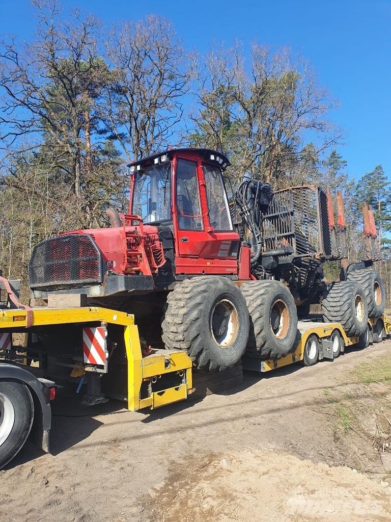 Komatsu 895 Форвардеры
