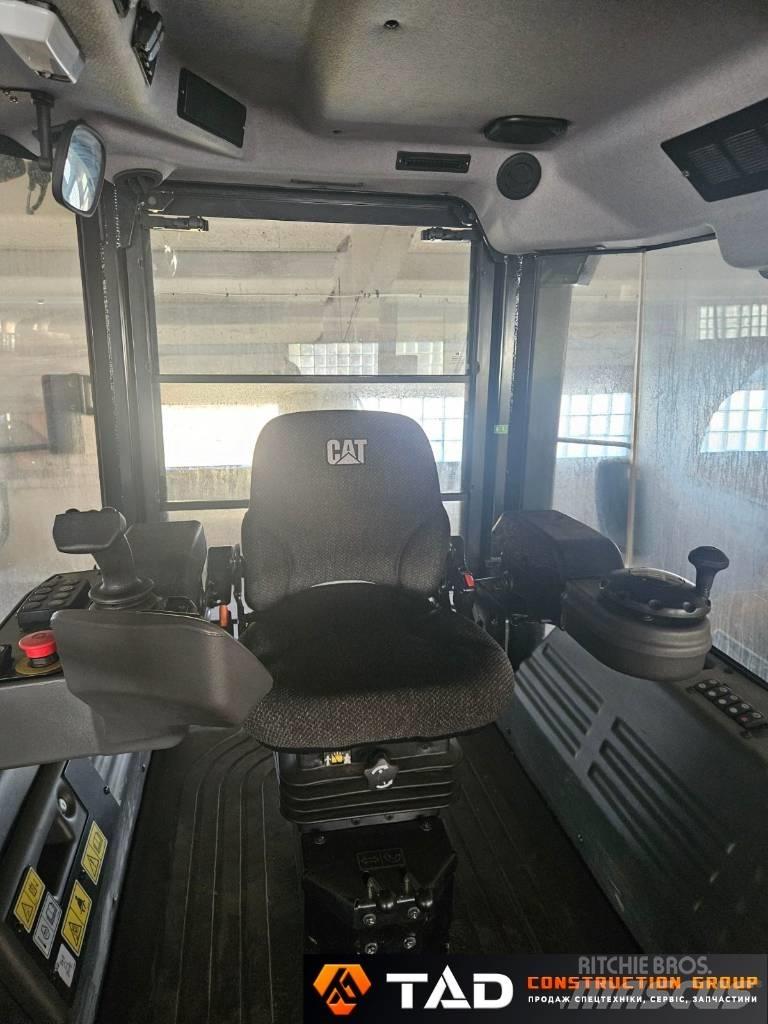 CAT CB 10 Другие дорожные катки