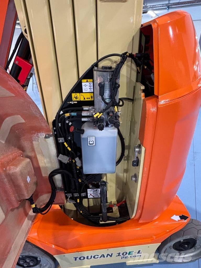 JLG Toucan 10 EL Вертикальные мачтовые подъемники