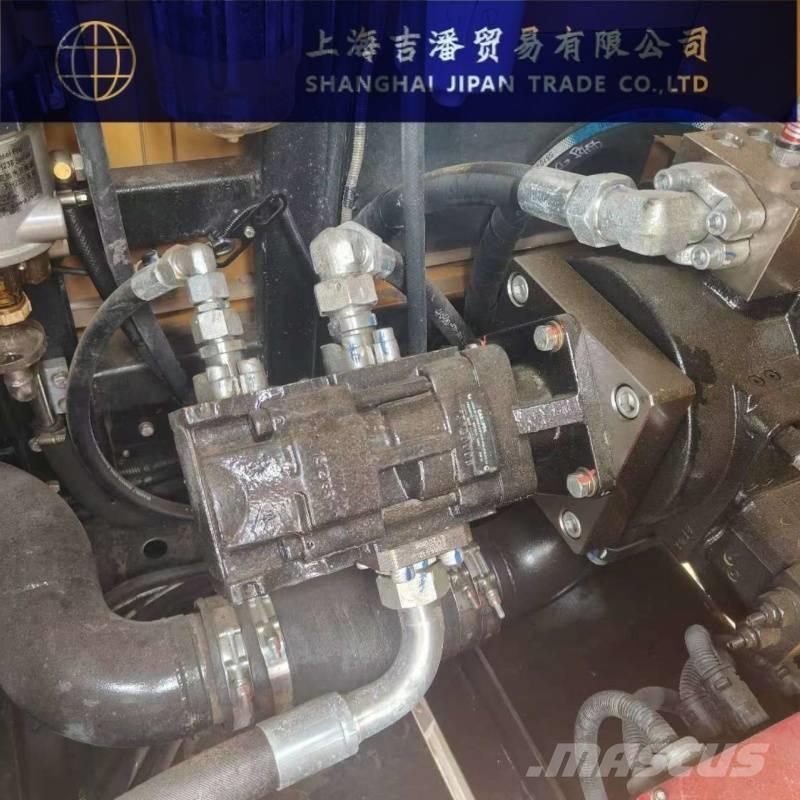 Sany SCC1000A Гусеничные краны