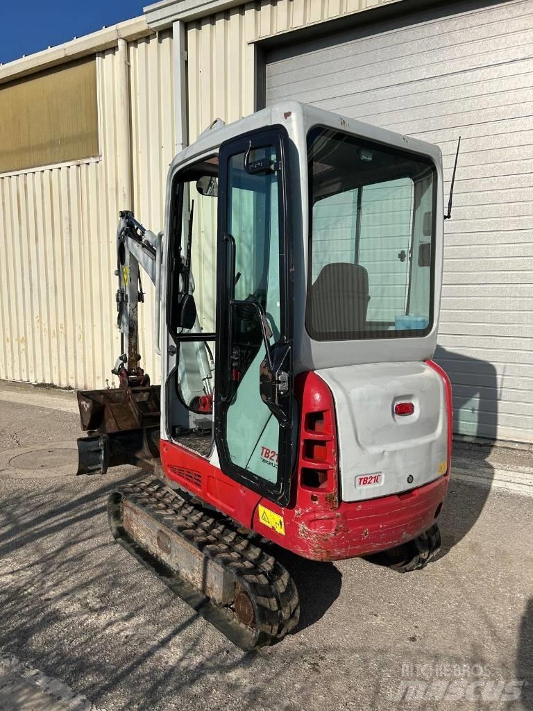 Takeuchi TB216 Мини-экскаваторы