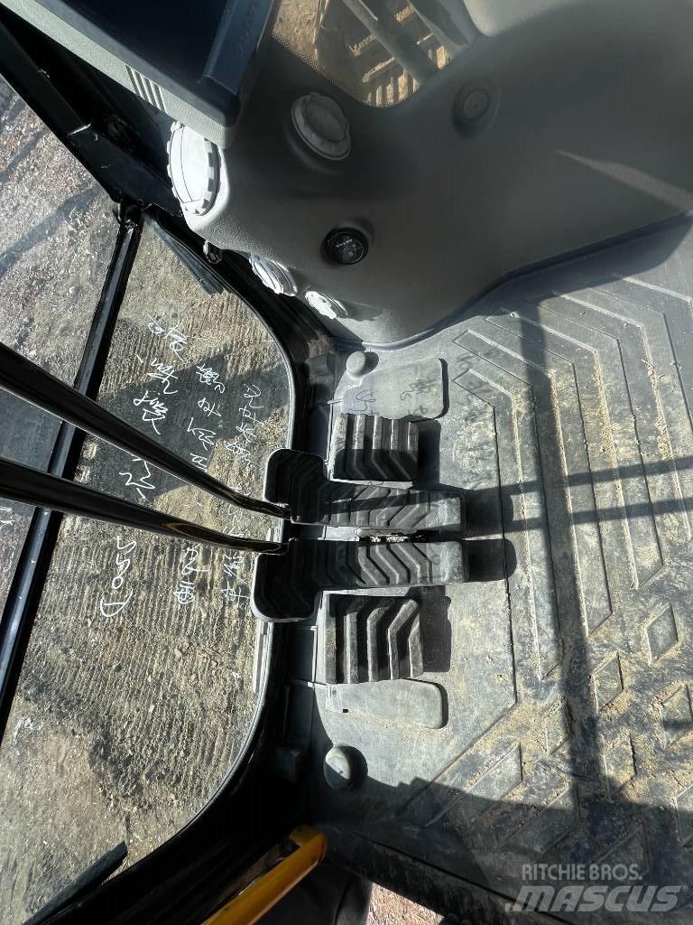 Volvo EC 220 Гусеничные экскаваторы