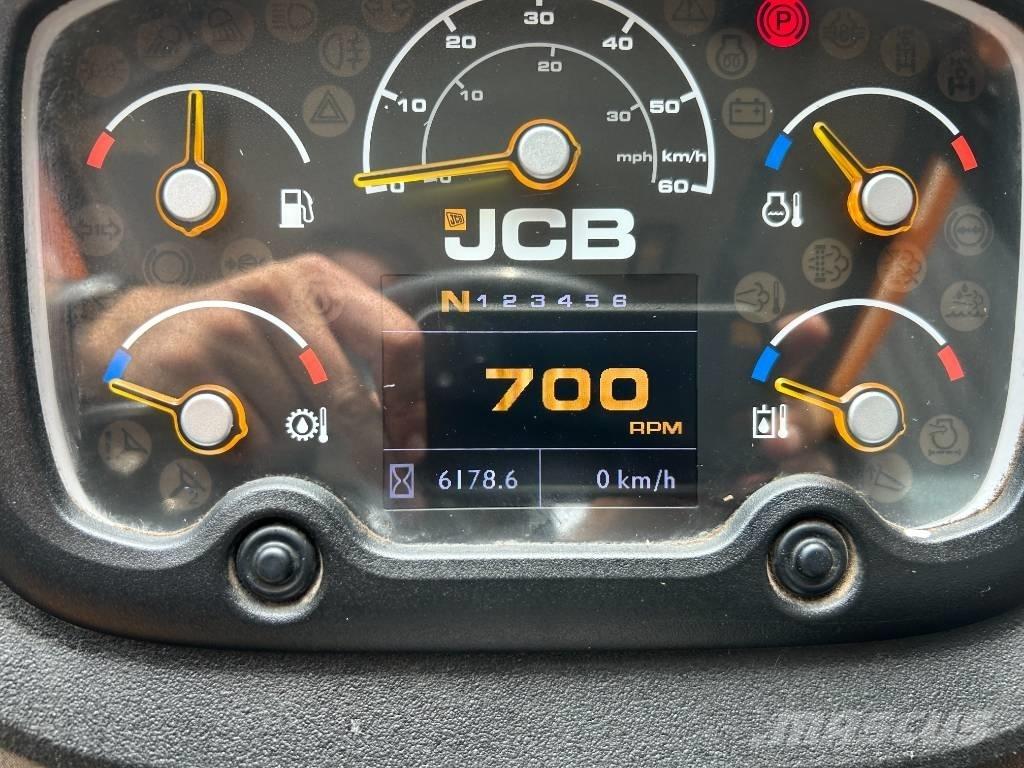 JCB 435S Фронтальные погрузчики