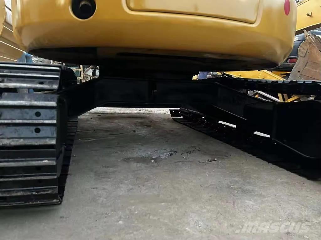 CAT 304 CR Мини-экскаваторы