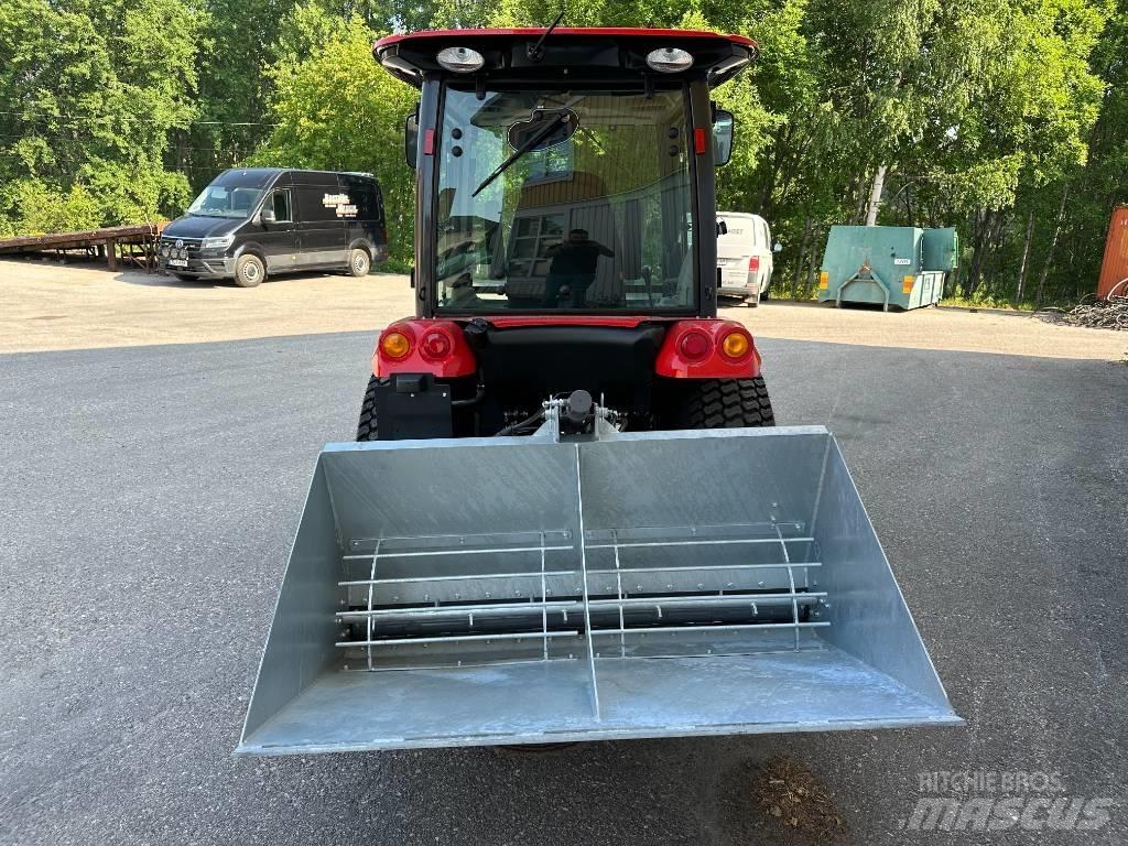 Shibaura traktor Коммунальные тракторы