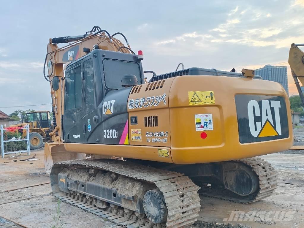CAT CAT 320D2 Гусеничные экскаваторы