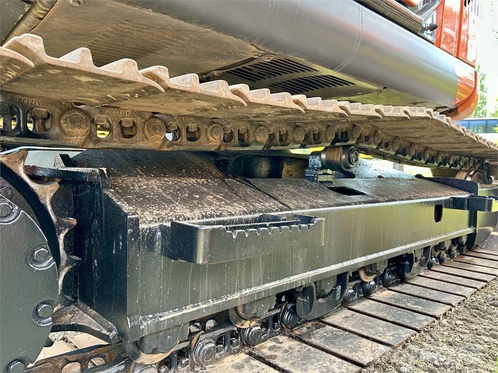 Hitachi ZX135US-7 Гусеничные экскаваторы