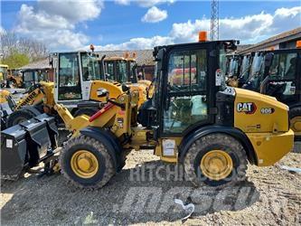 CAT 906 Фронтальные погрузчики