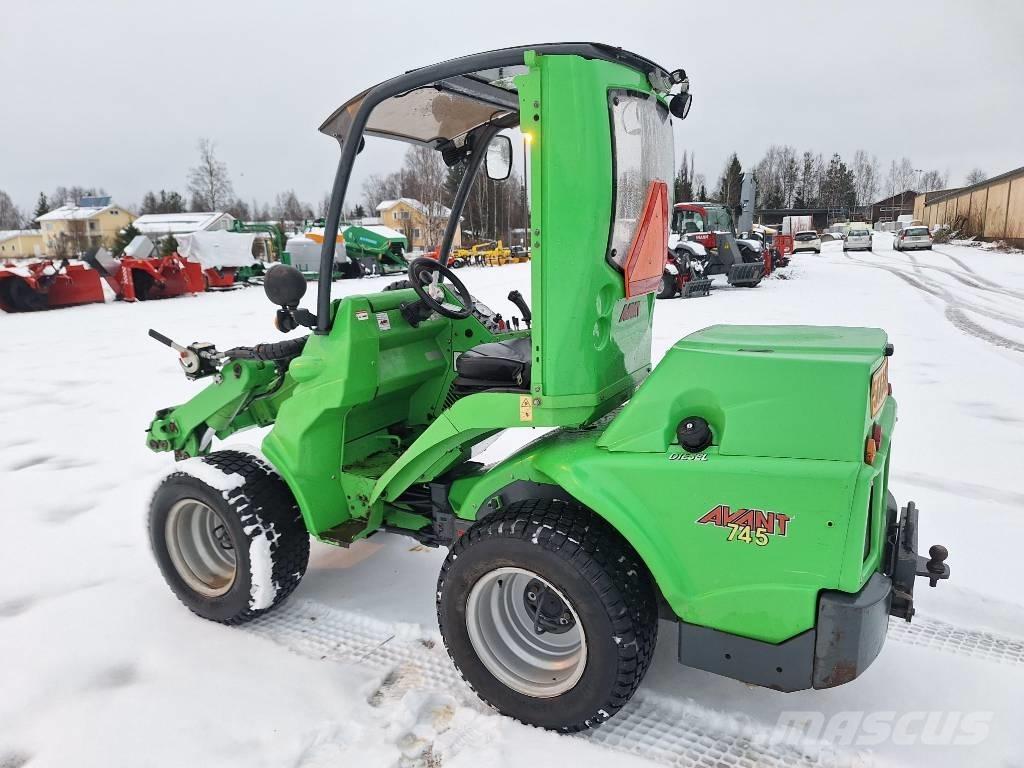 Avant 745 Многофункциональные сельскохозяйственные погрузчики