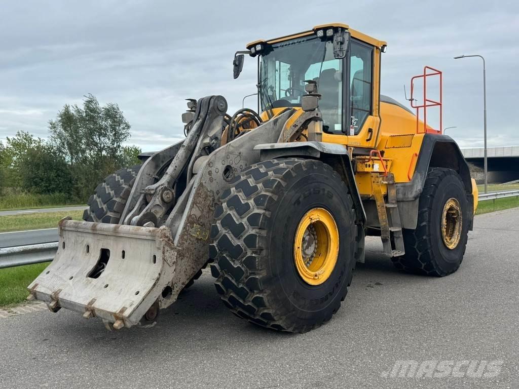 Volvo L220H Фронтальные погрузчики